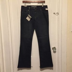 2/$20 NWT Bullhead Bootcut Jeans Size 11 Reg